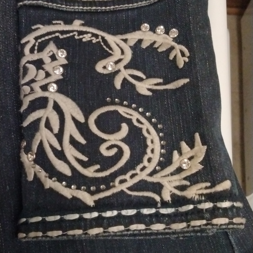 Zenim Denim knee length Denim Jacket with embroidery and rhinestones, size Med - Picture 5 of 9